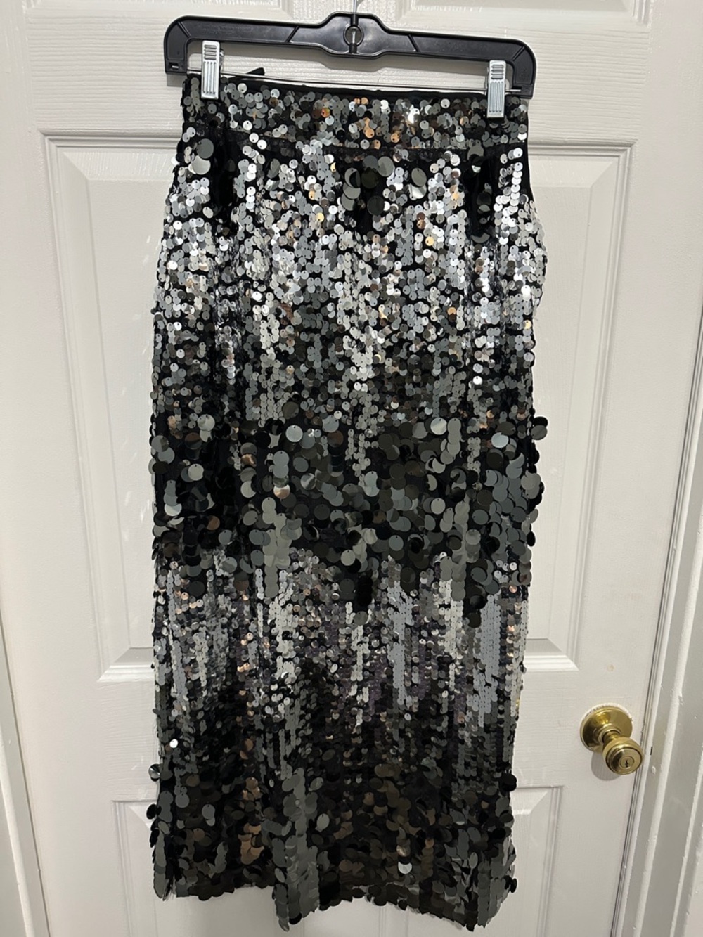Anthropologie Black and Silver Sequin Pencil Skirt - Picture 4 of 9